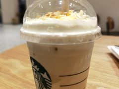 巴达木牛乳拿铁-星巴克臻选(深圳欢乐港湾店)