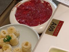 -左庭右院鲜牛肉火锅(金山万达店)