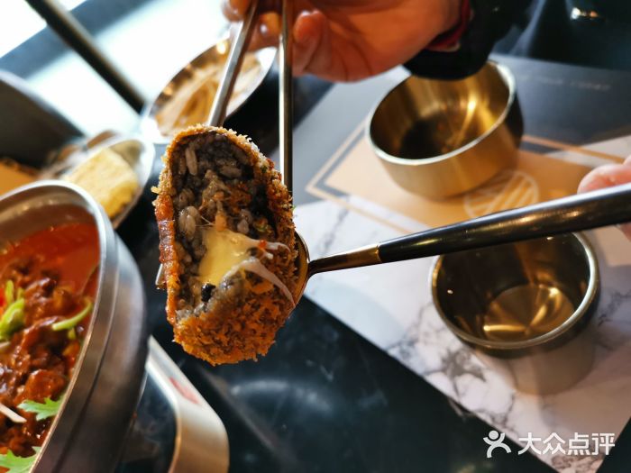 KCOOKING概念韩餐(世茂52+店)墨鱼芝士饭团图片