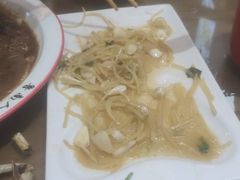 -鲁南仔·滕州炒鸡(经三路店)
