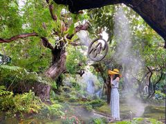 -Chom Cafe and Restaurant