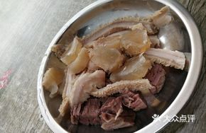 Steamed Beef Tendon in Cold Sauce