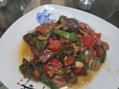 -缘来聚·徽菜名店(黄山宏村店)