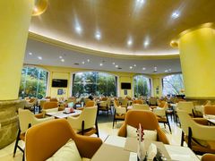 -江门新会碧桂园凤悦凤凰酒店(万达广场店)