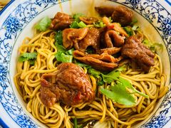 -钢阳酸菜红烧牛肉面(季乐路店)