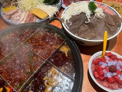 -周小明火锅(黑金冠社区店)