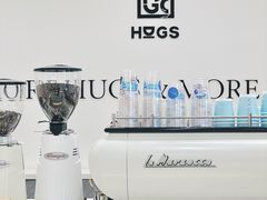 -HUGS coffee(东区店)