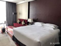 -广州天河希尔顿酒店