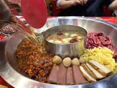 -谭鸭血老火锅(七宝万科广场店)