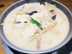 -吃饭皇帝大土家民族菜(正大广场店)