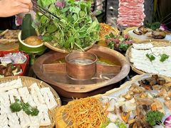 -滇釜火锅·能喝汤的火锅(车公庄店)