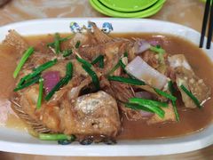 清蒸红宝石鱼-小海豚•老字号海鲜餐厅(天涯店)