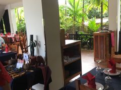 -Neary Khmer Restaurant