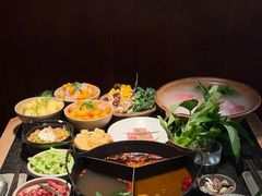 -三出山火锅(南京万象天地店)