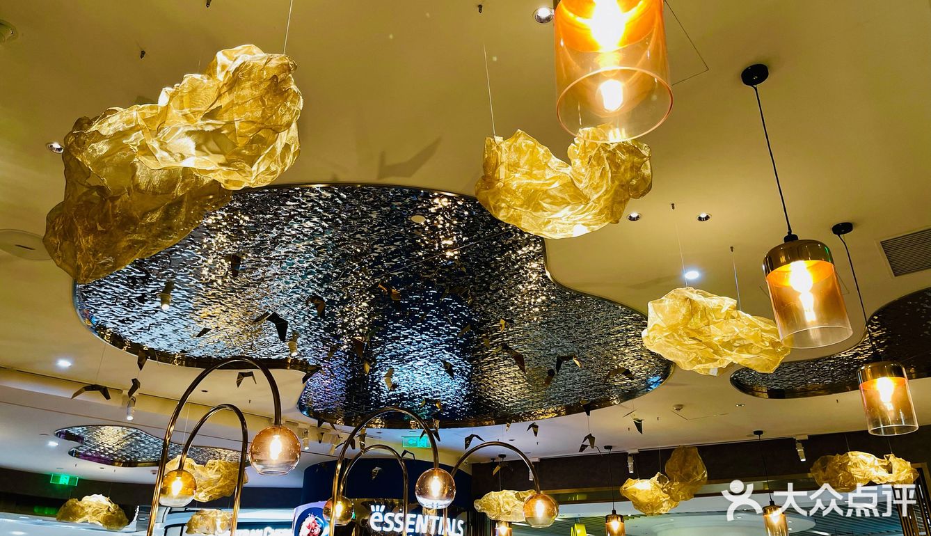 🎊广州新店｜首试太古汇轻奢风西餐厅｜Essentials