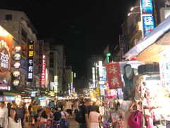 -六合夜市