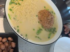狮子头鱼汤面-阿达师傅鱼汤面