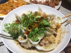 -爆炸头阿姨小四川正宗川味小吃(无任何分店)