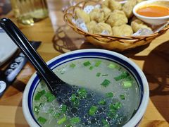 -蜗牛的家旅行主题云南菜餐厅.小酒馆(护国寺店)