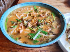 小锅米线-云之南(八里庄店)