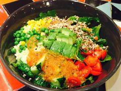 牛油果蔬菜沙拉-彼德西餐厅(凯德广场新南店)