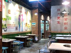 大堂-憨铁匠老火锅(龙岗万科里店)