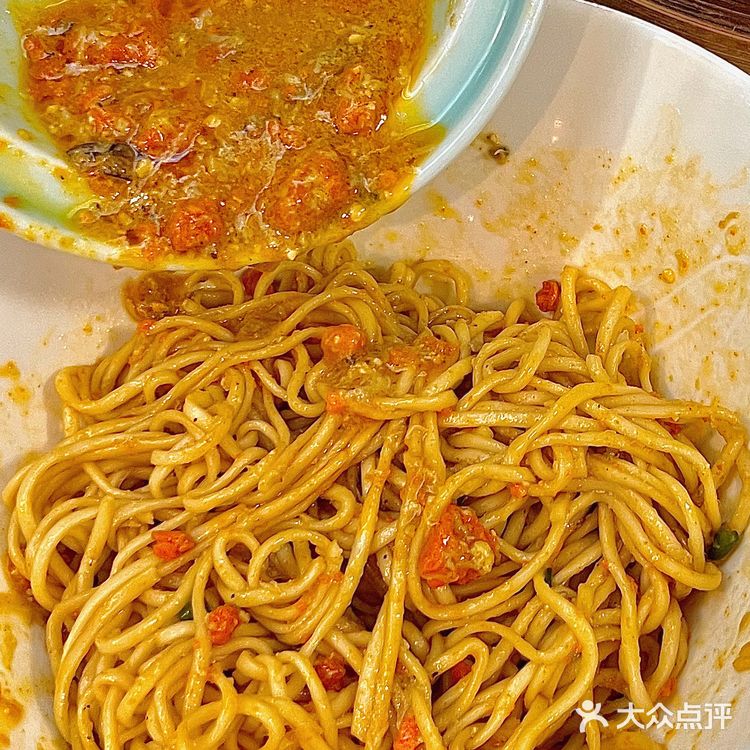 在长沙这能吃到好吃到哭的蟹黄小笼包‼️超正宗🙋 