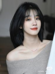 -时尚殿堂明星门店