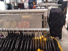-H&M(天一广场店)