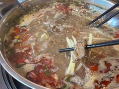 -黄利砖万峰林布依特色酸笋牛肉馆