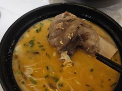-胖子鱼粉(采霞街店)