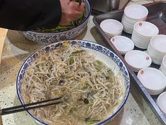 -闫家驴肉老店(华电一校店)
