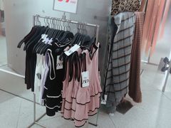 -ZARA(大上海时代广场店)