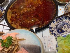 -旧街市鲜货老火锅(大光路店)