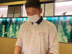 -海底捞火锅(曼巴特广场店)