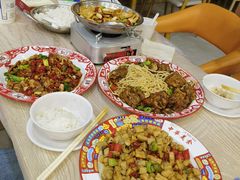 -江城燕子大排档(江汉路步行街店)