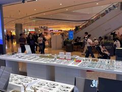 -罗伯特眼镜·蔡司官方授权(前海卓悦 INTOWN 购物中心店)