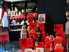 零售区-Salon de The de Joel Robuchon(外滩18号店)