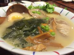 豚骨叉烧拉面-石屋料理(南京西路店)