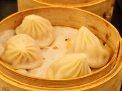 鲜肉小笼-鸿瑞興面馆(梅岭店)