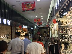 -广州白马服装市场