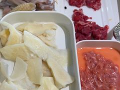 -嘎琉鲜切牛肉自助火锅