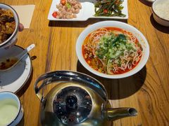 -小三峡食府(西五路店)