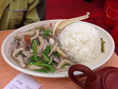 野山菌肉丝饭-小梅园饭堂(东方路店)