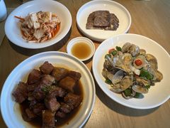 阿婆红烧肉-荣小馆(椒江青悦城店)