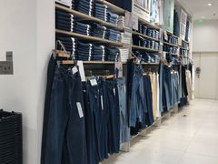 -优衣库(上海金桥国际商业广场店)