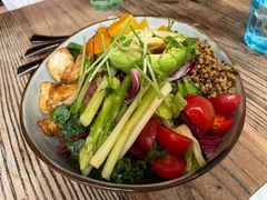 豆腐牛油果沙拉-O'mills Sourdough Bakery&Bistro(永嘉路店)