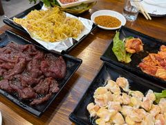 -韩风烤牛肉冷面店