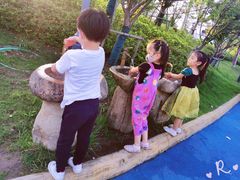 -蓝精灵乐园·世茂精灵之城主题乐园