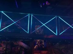 -UP嘻哈酒吧(粉巢店)